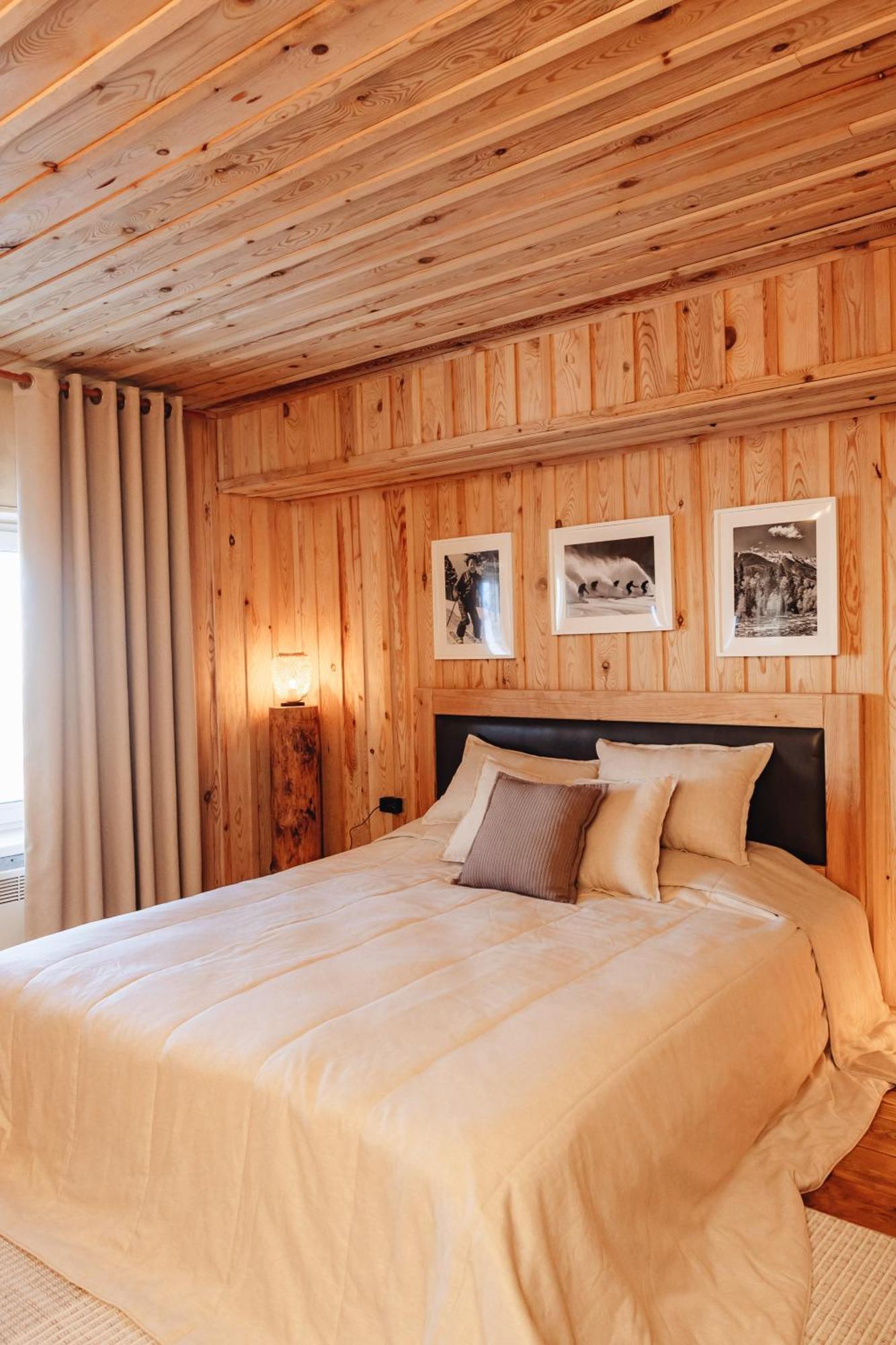 Le Mont Hotel Алма Ата Екстериор снимка