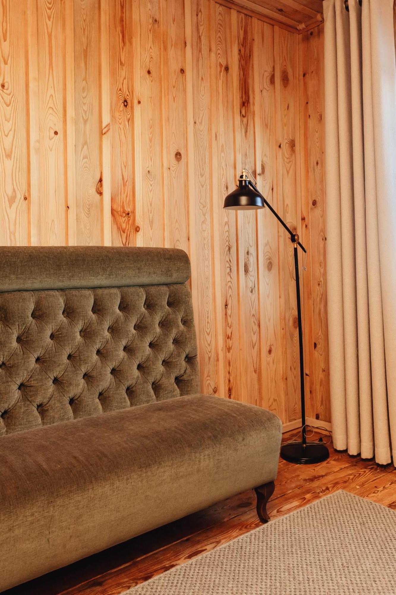 Le Mont Hotel Алма Ата Екстериор снимка